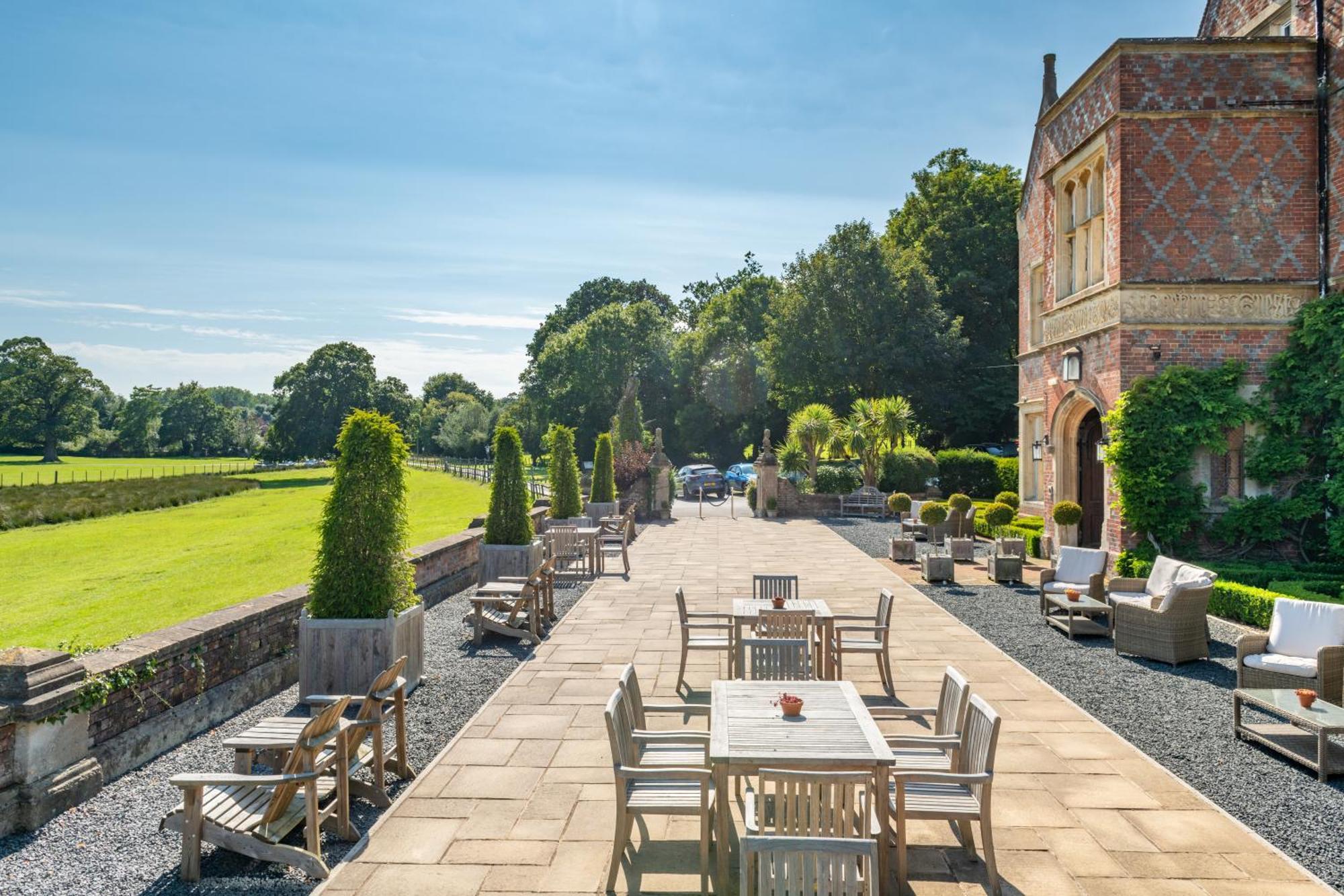 Hotel Burley Manor Exteriér fotografie